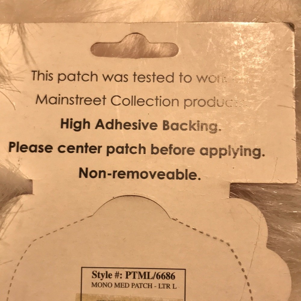 initial it patch with adhesive backing “L”💥💥💥 - Picture 2 of 2